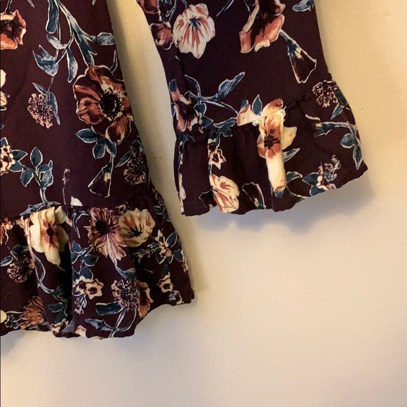 LTBS Floral Ruffle Top - Picture 3 of 4